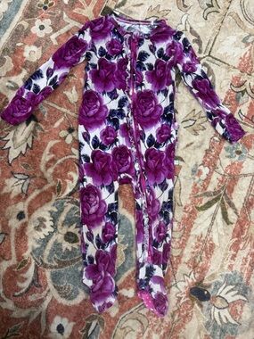 Posh Peanut Violet footie